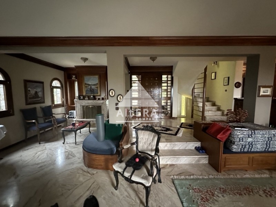 property-img